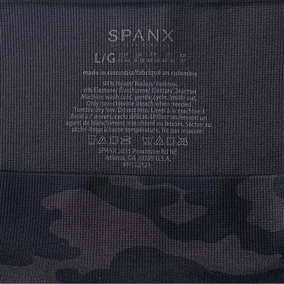 Spanx Leggings Large Seamless Tummy Control Shaping Smoothing Camo Look at Me - Picture 9 of 9
